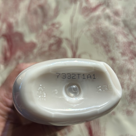 Winter Candy Apple Super Smooth Body Lotion With Shea Butter‎ BATH & BODY WORKS - Picture 8 of 8